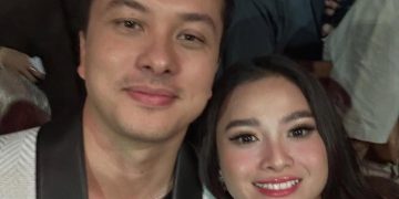 Acha Septriasa membagikan selfie bersama Nicholas Saputra dan mengungkap nostalgia dua dekade lalu yang langsung mencuri perhatian publik. (Foto: Instagram/@septriasaacha)