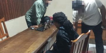 Satgas Damai Cartenz menangkap anggota KKB Aibon Kogoya bernama Jayainus Pogau di Nabire. Ia terlibat penembakan polisi di Intan Jaya tahun 2023. (Foto: bisnisupdate.com)