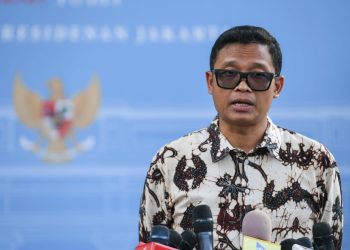 Dirjen Pajak Bimo Wijayanto menegaskan dukungan penuh terhadap proses hukum Kejagung setelah penggeledahan rumah pejabat DJP terkait dugaan korupsi pajak. (Foto: Antara)