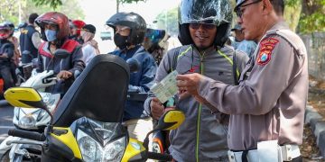 Operasi Zebra Jaya 2025 akan digelar 17-30 November untuk menekan pelanggaran dan kecelakaan lalu lintas. Pelanggaran kasatmata akan langsung ditilang. (Foto: Tirto.id)