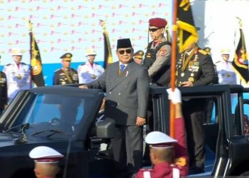 Putusan MK menegaskan polisi aktif tidak boleh menduduki jabatan sipil. DPR berharap Presiden segera menarik personel Polri dari kementerian dan lembaga. (Foto: Voi.id)
