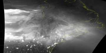 BMKG memastikan badai geomagnetik global tidak berdampak besar bagi Indonesia karena perlindungan alami magnetosfer di wilayah ekuator. (Foto: NOAA)