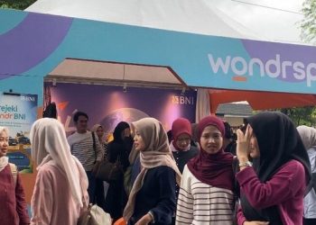 BNI dukung UMKM lokal di ajang bulutangkis internasional lewat pembayaran digital dan aktivasi ekonomi kreatif. (Foto: BNI)