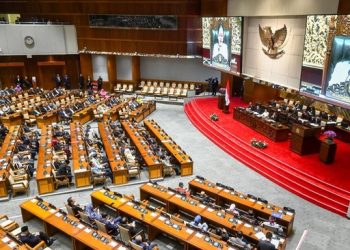 DPR gelar rapat paripurna pagi ini untuk membahas RUU KUHAP yang telah disepakati Komisi III bersama pemerintah. (Foto: Antara)