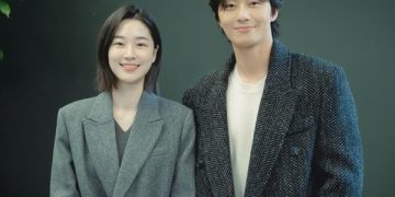 Won Ji An berbagi kisah romansa dengan Park Seo Joon di drama baru Surely Tomorrow yang tayang Desember 2025. (Foto: Dok. JTBC)