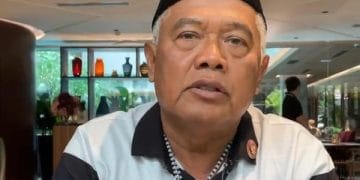 Mantan dosen UIN Malang, Yai Mim, kembali jadi sorotan setelah mengaku sebagai wali Allah di pengajian. Simak fakta lengkap dan proses hukum yang menjeratnya. (Foto: Tangkapan layar)