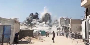 Israel kembali melancarkan serangan udara di Gaza meski gencatan senjata masih berlaku. Sebanyak 22 warga tewas, termasuk di Kota Gaza dan Khan Yunis. (Foto: Reuters)