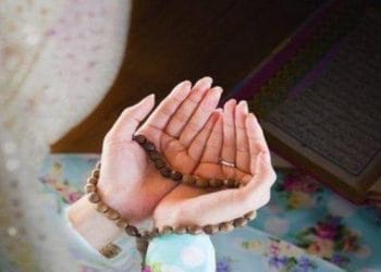 Temukan arti dan makna mendalam doa Allahumma Yassir Wala Tu'assir lengkap dengan bacaan Arab, latin, dan penjelasan maknanya. (Foto: ISLAMPOS)