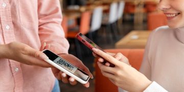 DANA hadirkan Scam Checker untuk membantu pengguna memeriksa potensi penipuan digital sebelum melakukan transaksi.