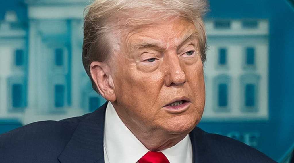 Uni Eropa Menahan Tekanan Trump Soal Aset Rusia yang Dibekukan Uni Eropa menolak desakan Trump agar aset Rusia yang dibekukan dialihkan untuk kepentingan AS. Pertarungan pengaruh memuncak di tengah isu rekonstruksi Ukraina. (Foto: WIKIMEDIA COMMONS/ABE MCNATT)