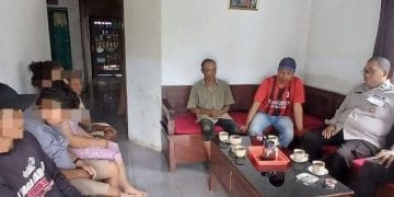 Seorang remaja di Malang melapor ke polisi setelah dipukul ibunya karena tak mau membereskan tempat tidur. Polisi menyebut kasus ini hanya salah paham. (Foto: Lambe Turah)