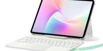 Lenovo merilis Lecoo Tablet 12.7 inci di China: layar 2.1K, baterai 10.200 mAh, RAM 8 GB dan penyimpanan 256 GB, cocok untuk pengguna multimedia dan produktivitas ringan. (Foto: ufocar.ru)