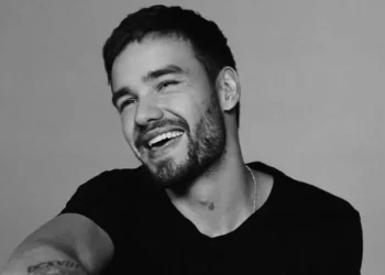 Simon Cowell menolak tudingan bahwa ia bertanggung jawab atas kematian Liam Payne dan menegaskan tekanan industri tidak hanya tanggung jawab satu orang. (Foto: Instagram @shaare.star)