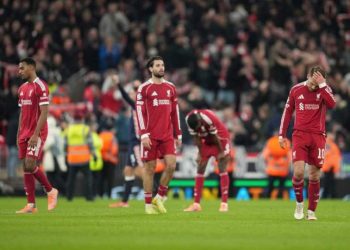 Liverpool alami kekalahan beruntun dengan selisih besar dan sudah 9 kekalahan dari 12 laga musim ini. Rekor memalukan pun tercipta. (Foto: AP Photo/Jon Super)
