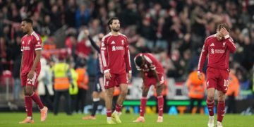 Liverpool alami kekalahan beruntun dengan selisih besar dan sudah 9 kekalahan dari 12 laga musim ini. Rekor memalukan pun tercipta. (Foto: AP Photo/Jon Super)