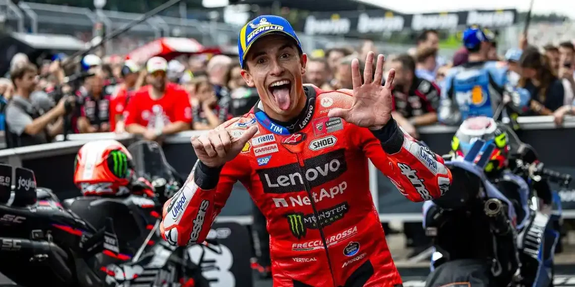 CEO Ducati Claudio Domenicali memastikan Marc Marquez akan melepas perban minggu depan dan segera memulai tahap fisioterapi setelah operasi bahu. (Foto: Ducati)