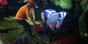 Seorang driver taksi online ditemukan tewas terikat di pinggir Tol Jagorawi. Polisi mengungkap dugaan pembunuhan dan kehilangan barang berharga korban. (Foto: BPBD Bogor)