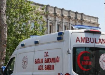 Tragedi keracunan di sebuah hotel Istanbul memicu evakuasi tamu dan penyelidikan intensif setelah tiga turis asal Jerman meninggal dunia dan sejumlah orang dibawa ke rumah sakit. (Foto: sairerinews.com)