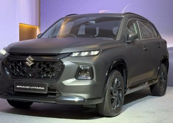 Suzuki tebar teaser mobil baru yang diduga Grand Vitara Phantom Blaq Edition akan diluncurkan di GJAW 2025. (Foto: Evo India)