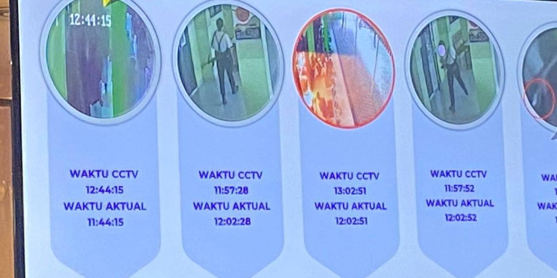 CCTV memperlihatkan gestur mencurigakan siswa SMAN 72 sebelum ledakan. Polisi mengungkap akar masalah psikologis dan sosial di balik aksinya. (Foto: IDN Times/Irfan Fathurohman)