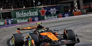 McLaren didiskualifikasi di GP Las Vegas karena plank mobil terlalu tipis, mengubah lanskap perebutan gelar F1 2025. (Foto: Batchelor / XPB Images)