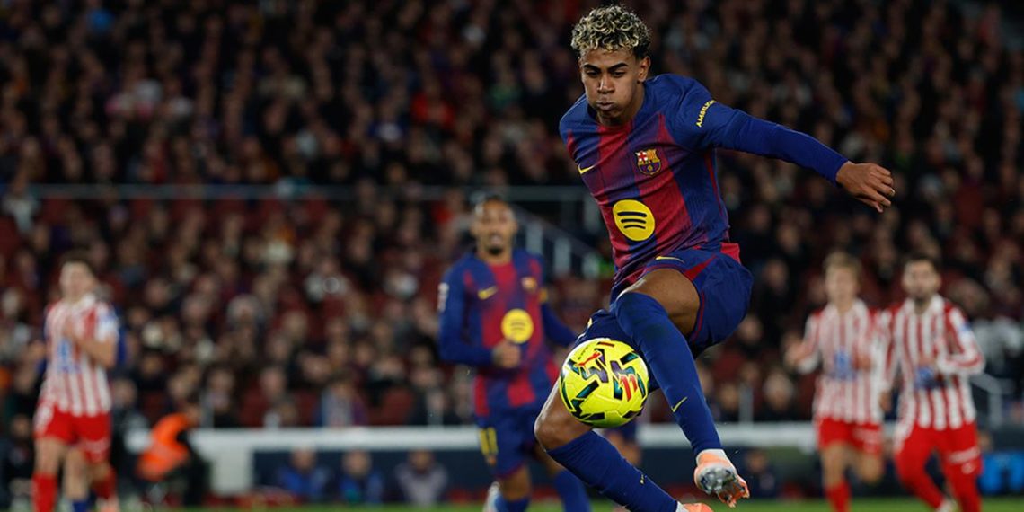 Barcelona mengalahkan Atletico Madrid 3-1 dan mengamankan posisi puncak klasemen La Liga dengan selisih empat poin atas pesaing terdekat. (Foto: AP Photo/Joan Monfort)