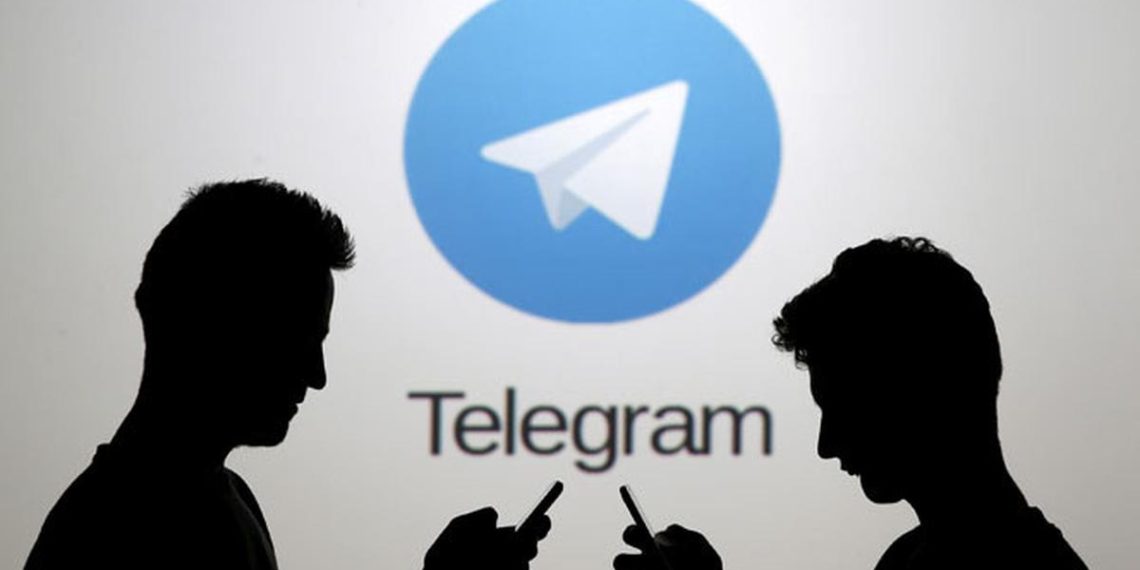 Pemblokiran kanal kriminal meningkat tajam, membuat pelaku kejahatan siber mulai meninggalkan Telegram dan berpindah ke platform lain. (Foto: Newsweek)