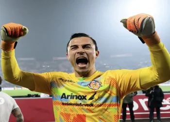 Emil Audero tampil gemilang saat Cremonese mengalahkan Bologna 3-1. Sejumlah netizen memuji performanya yang membuat tujuh penyelamatan penting. (Foto: Instagram/uscremonese)