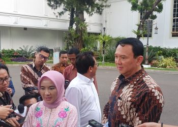 Eks Direktur Pertamina menilai Nicke Widyawati dan Ahok harus bertanggung jawab dalam kasus korupsi LNG yang merugikan negara hingga US$113,8 juta. (Foto: KOMPAS.com/Ihsanuddin)