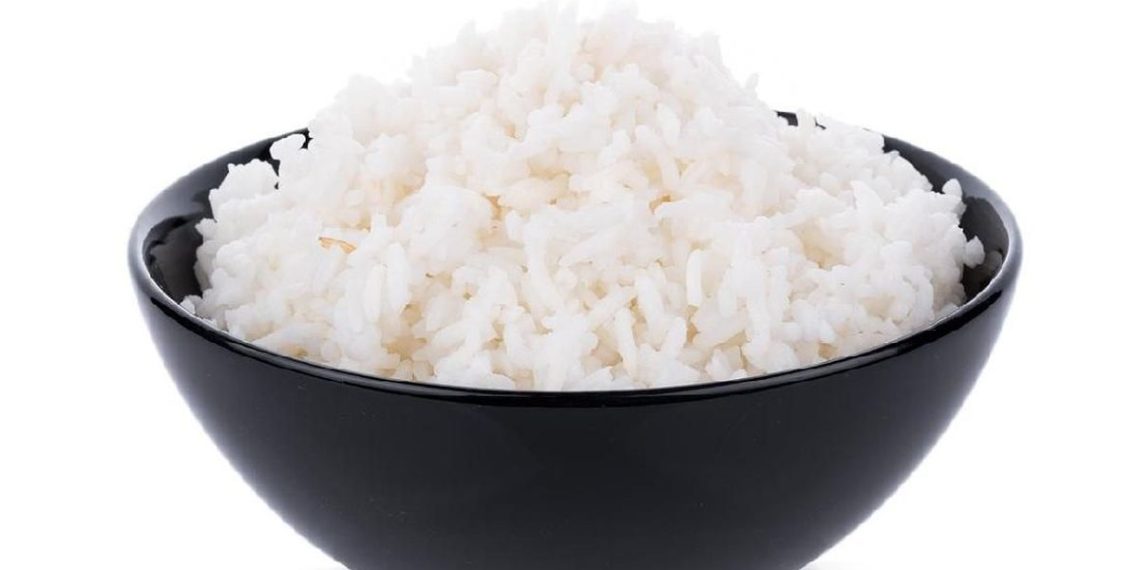 Studi menemukan nasi yang didinginkan lalu dipanaskan kembali dapat membantu menekan lonjakan gula darah setelah makan. (Foto: Istockphoto/nortongo)