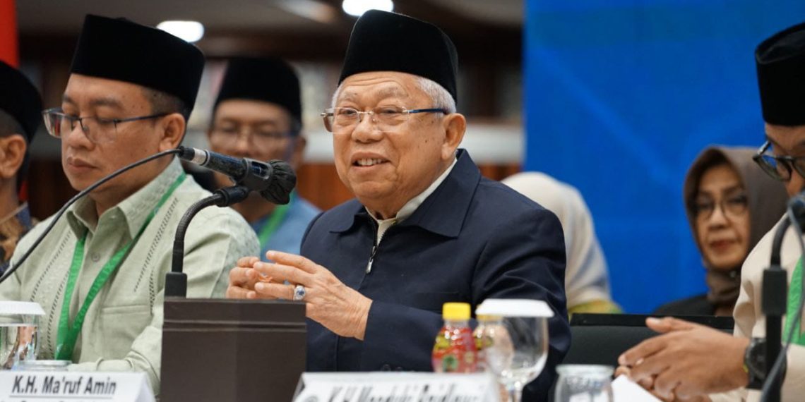 KH Maruf Amin mengundurkan diri dari Ketua Dewan Pertimbangan MUI dengan alasan usia dan masa pengabdian yang panjang. (Foto: Dok. MUI)