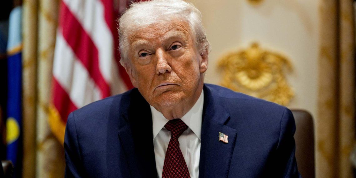 Respons Donald J. Trump atas Teriakan Biaya Hidup Mahal dari Pendukungnya Trump mengakui biaya hidup di AS makin mahal dan berjanji menurunkan harga, sambil menyalahkan pendahulunya atas krisis ekonomi. (Foto: Bloomberg via Getty Images)