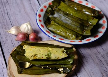 Resep Pepes Tahu agar tidak mudah basi. Praktis, hemat, sehat, dan cocok untuk bekal sekolah serta masakan rumahan. Simak trik anti gagal dan cara memasaknya. (Foto: SHUTTERSTOCK/Ika Hilal)