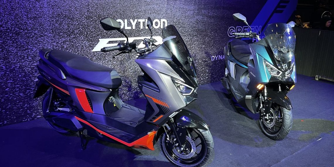 Kombinasi hemat biaya, kenyamanan, dan kontribusi terhadap lingkungan membuat motor listrik pilihan tepat bagi pekerja kantoran. (Foto: KOMPAS.com/Gilang)