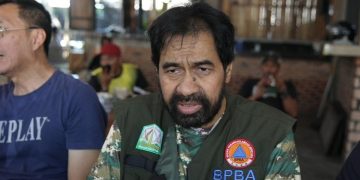 Gubernur Aceh Mualem menyebut banjir dan longsor yang menerjang 18 daerah sebagai tsunami kedua dan menyalurkan bantuan darurat bagi warga. (Foto: Tim Media Gubernur Aceh)