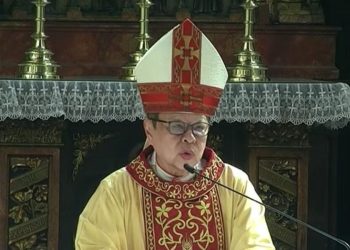 Kardinal Ignatius Suharyo menyerukan tobat nasional saat marak OTT KPK terhadap kepala daerah. Pesan ini disampaikan dalam perayaan Natal di Jakarta.