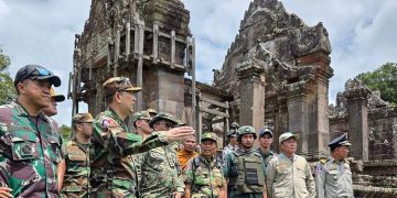 Thailand menuduh Kamboja memakai situs cagar budaya di perbatasan sebagai pos militer. Ketegangan meningkat setelah baku tembak dan korban berjatuhan. (Foto: POOL/ AFP)