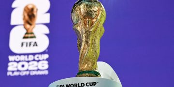 Hasil drawing Piala Dunia 2026 resmi dirilis dengan Brasil dan Inggris berada di grup keras. Simak pembagian grup lengkap dan analisis persaingannya.