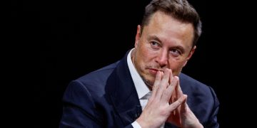 Elon Musk menargetkan X berubah menjadi superapp global dengan fitur komunikasi, pembayaran, dan video, mengikuti model aplikasi China. (Foto: garuda.tv)