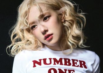 Rose BLACKPINK resmi bergabung dengan agensi WME untuk mengembangkan karier musik globalnya. (Foto: Instagram @roses_are_rosie)