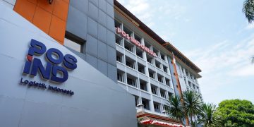 Pos Indonesia menggratiskan pengiriman bantuan dan mengantar BLT Kesra langsung ke lokasi pengungsian di Aceh, Sumut, dan Sumbar selama keadaan darurat bencana. (Foto: tribuntipikor.com)