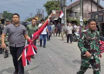 TNI menjelaskan kronologi pelarangan bendera bulan bintang di Aceh. Simak penjelasan lengkap dan dasar hukumnya di sini. (Foto: manaberita.com)