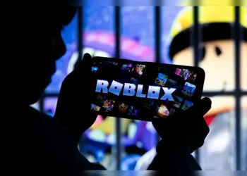 Roblox dilaporkan down hari ini. Ribuan pemain mengeluhkan masalah koneksi, login, dan akses server gim. (Foto: Reuters)