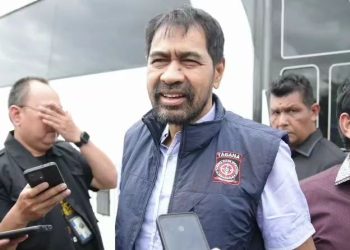 Gubernur Aceh Muzakir Manaf atau Mualem mengecam dugaan pencurian baut jembatan bailey di Bireuen dan menyebut tindakan itu kurang ajar. (Foto: Foto: Fakhrurrazi/Line1.News)