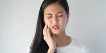 Rebusan daun bisa menjadi solusi alami meredakan sakit gigi. Simak jenis daun yang punya efek antibakteri dan antiradang untuk atasi nyeri.