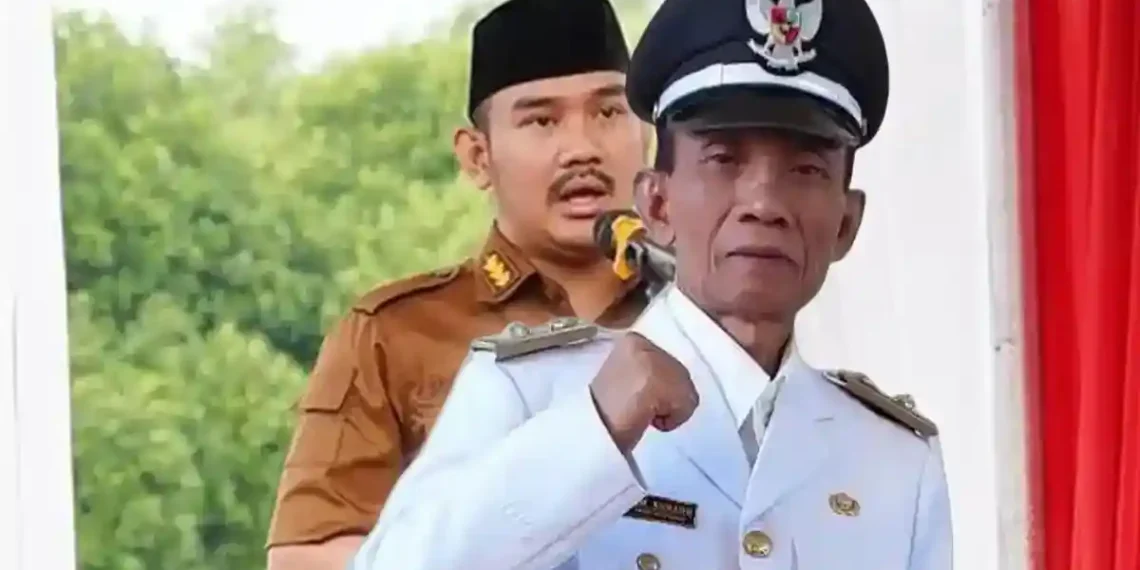 KPK mengungkap peran ayah Bupati Bekasi dalam dugaan suap ijon proyek senilai miliaran rupiah. Simak kronologi dan penjelasannya. (Foto: Tribunnews)