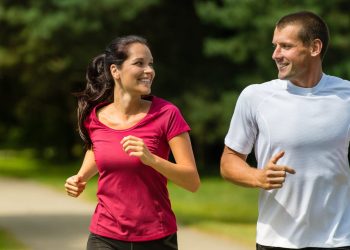 Pola hidup sehat sederhana bisa membantu menjaga jantung dan memperpanjang umur. (Foto: iStock)