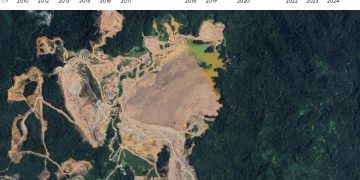 Warganet memanfaatkan Google Earth untuk mengungkap hutan gundul dan dugaan tambang ilegal yang disebut memicu banjir dan longsor di Sumatra. (Foto: Dok. X/@stravenues)