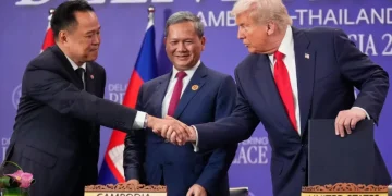 Donald Trump menyebut Thailand dan Kamboja sepakat menghentikan bentrok perbatasan usai komunikasi langsung dengan para PM. (Foto: Sputnik)