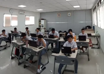 Hasil TKA SMA terbaru resmi diumumkan. Simak penjelasan lengkap cara cek nilai, peran sekolah, dan keterkaitannya dengan SNBP. (Foto: bintangpelajar.com)